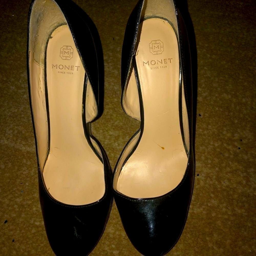 Monet shoes black heel size 8.5